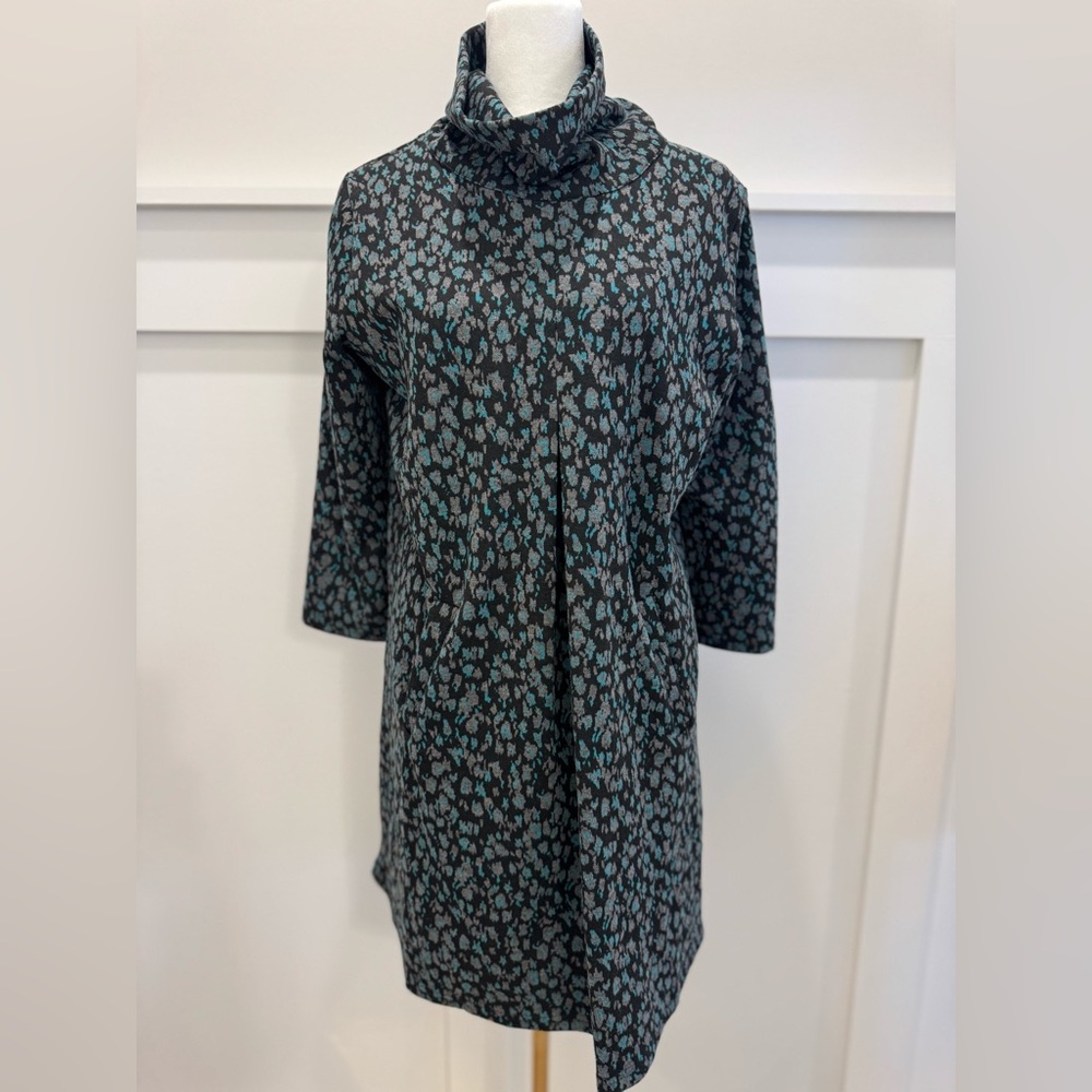 Women’s Knitting Dress Size large
